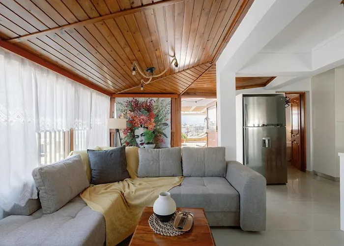 Apartment Skyloft - Rooftop Jacuzzi & Sea View -